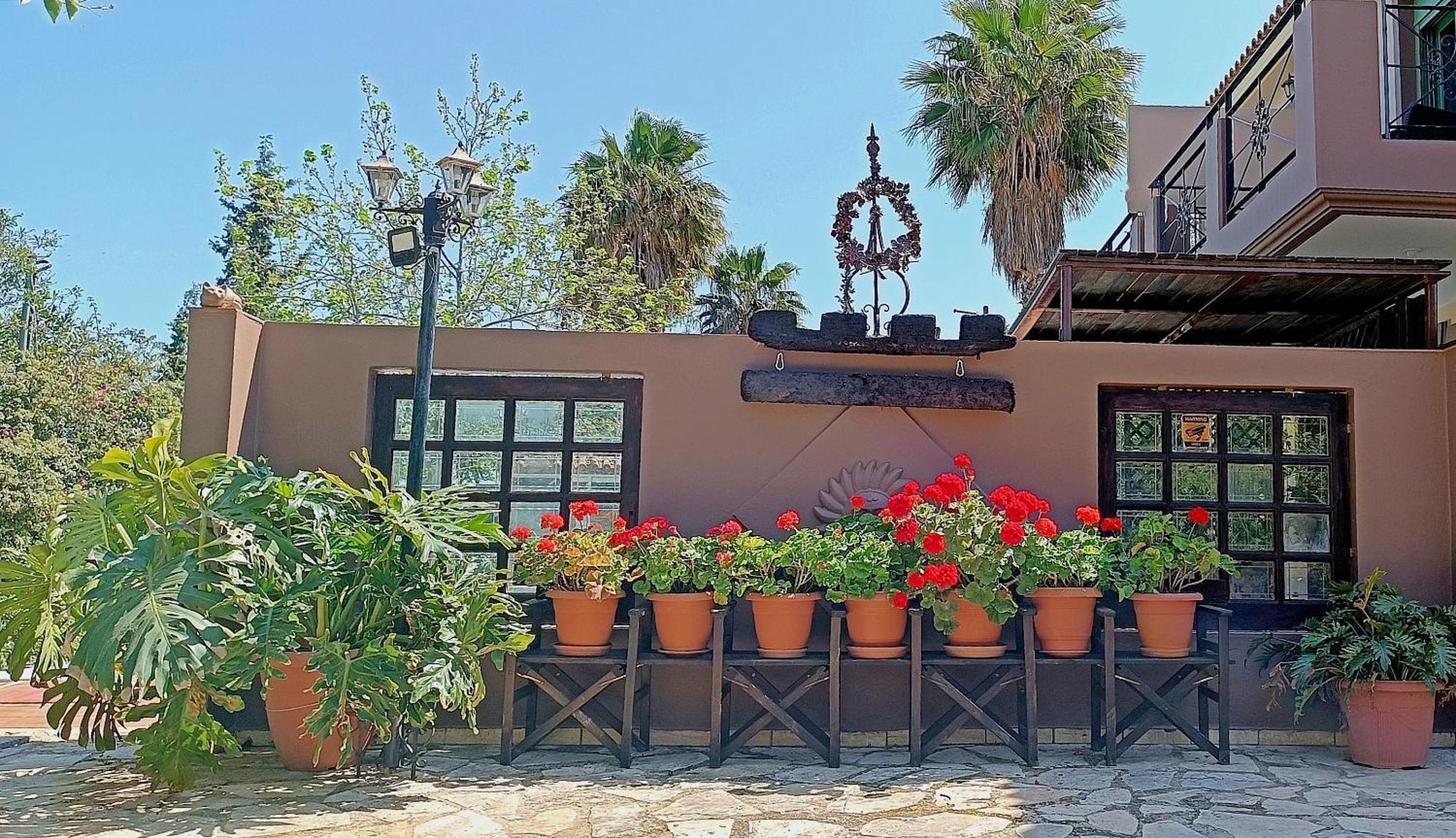 Okeanis Apartments & Suites Adults Only Kateleios Dış mekan fotoğraf